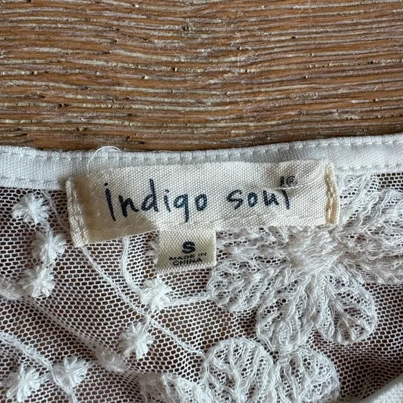 Indigo Soul Cream Ruffled Blouse - Picture 2 of 2